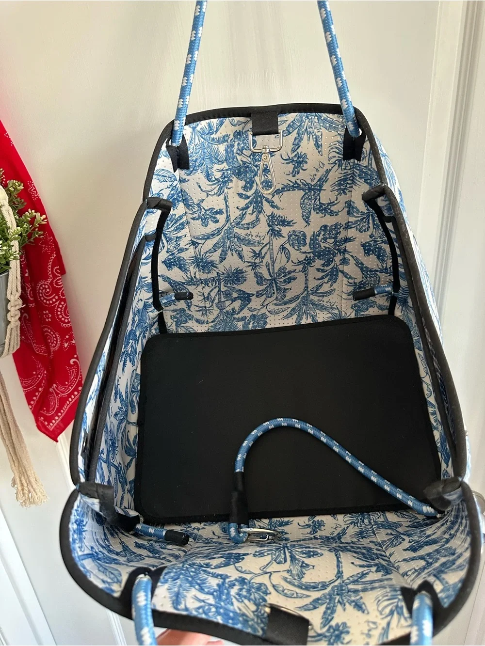 Blue Floral Print Everyday PopUps Tote with 2 pouches